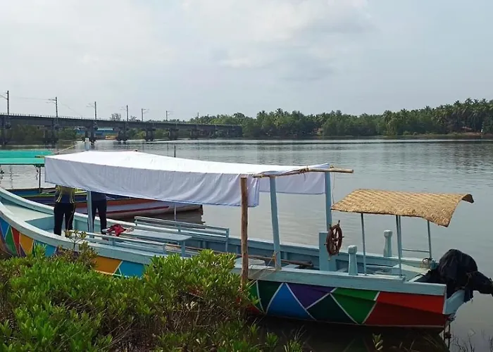 Casa Ardilla, Homestay And Boating In Honnavar